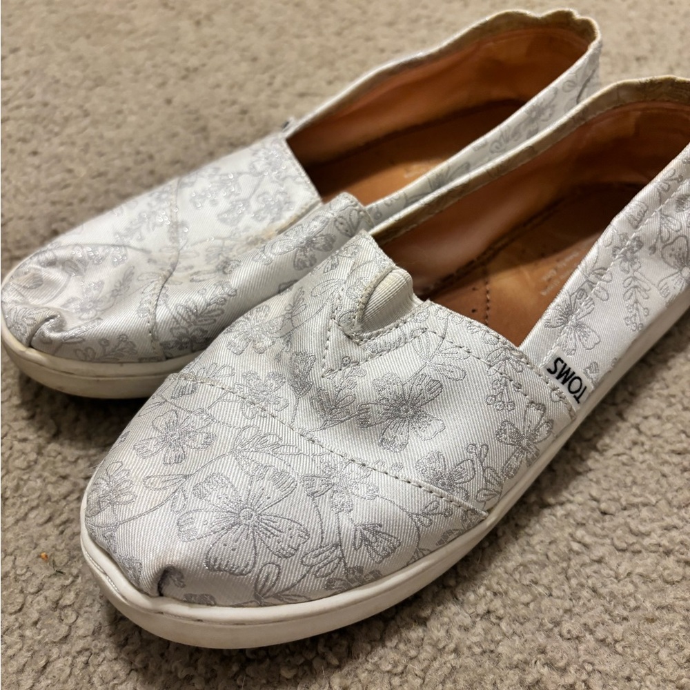 Toms Ivory Floral Slip-On Shoes